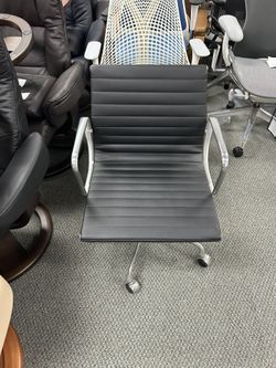 Herman Miller Eames 