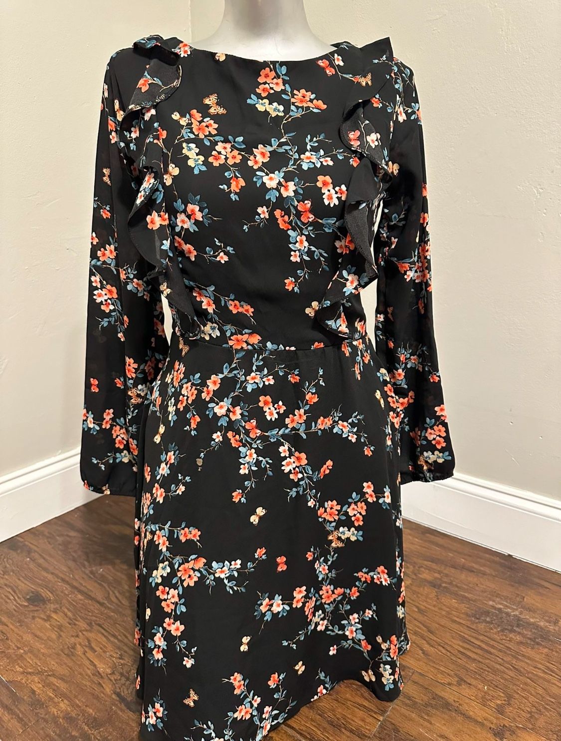 Dress Atmosphere Size 6