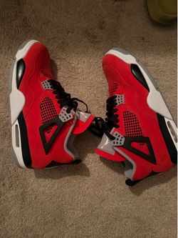 Jordan 4 Toro