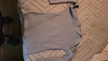 Gray cold shoulder cut out Knit Sweater