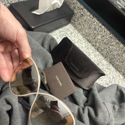 28gs Rose Gold Tom Ford Sunglesses Make Offer