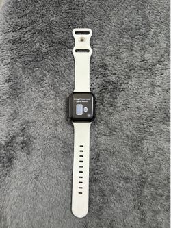 Apple Watch Series 6 •40mm