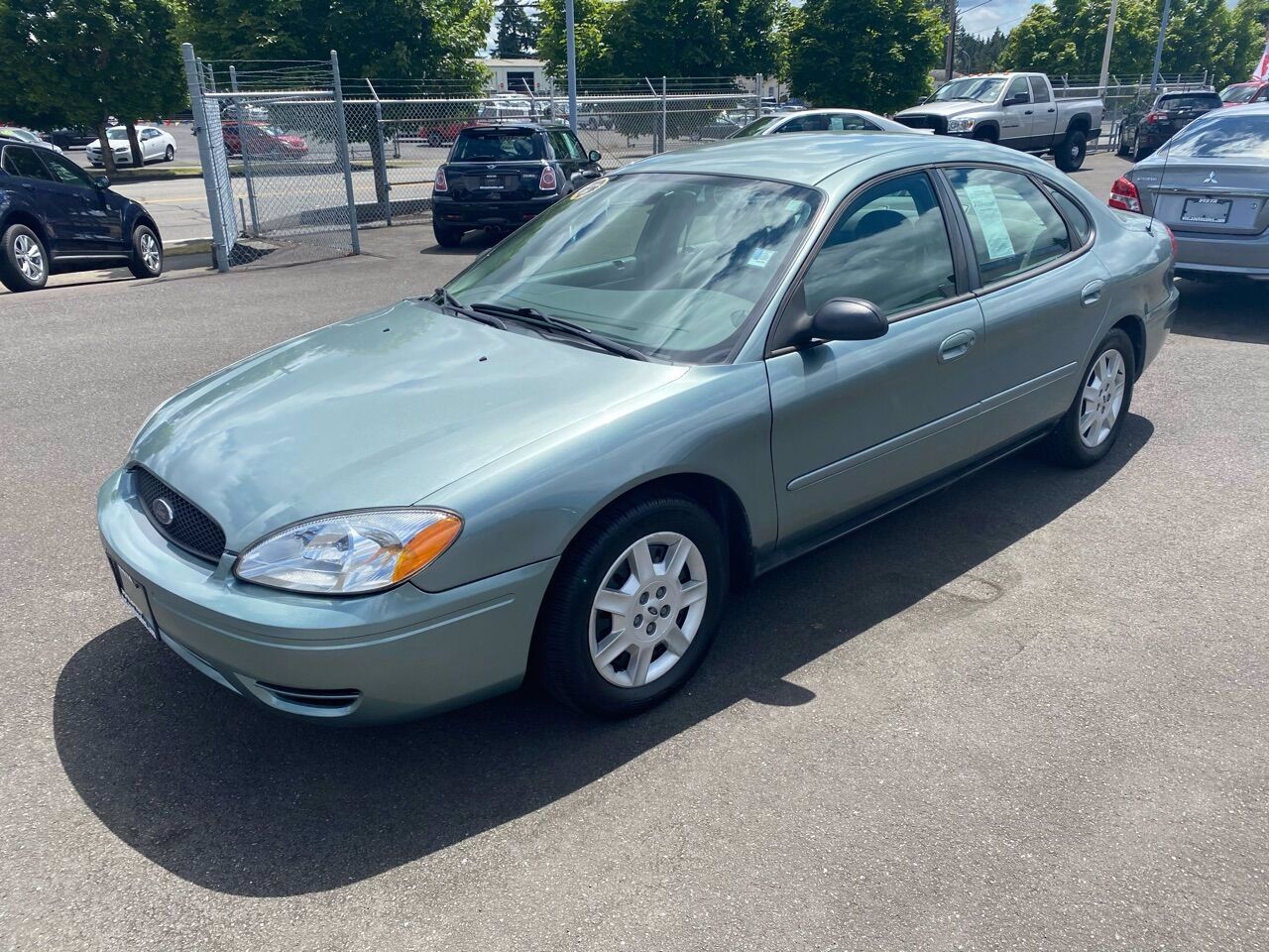 2005 Ford Taurus