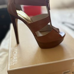 Michael Kors Platform 6” Heels Size 6M