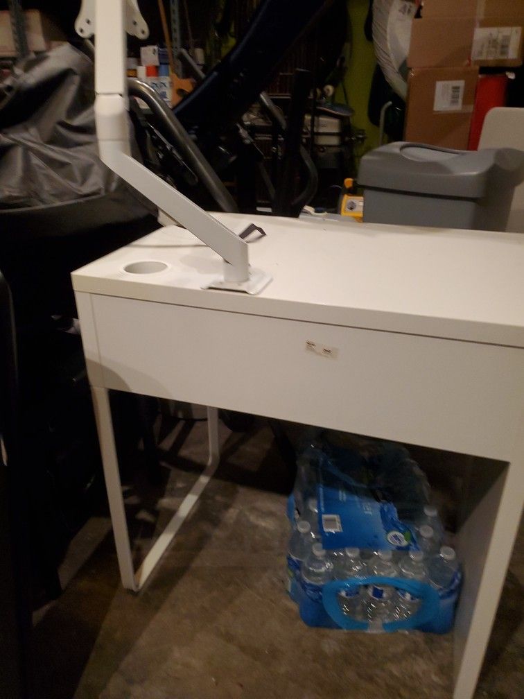 Ikea Micke Small Student Desk