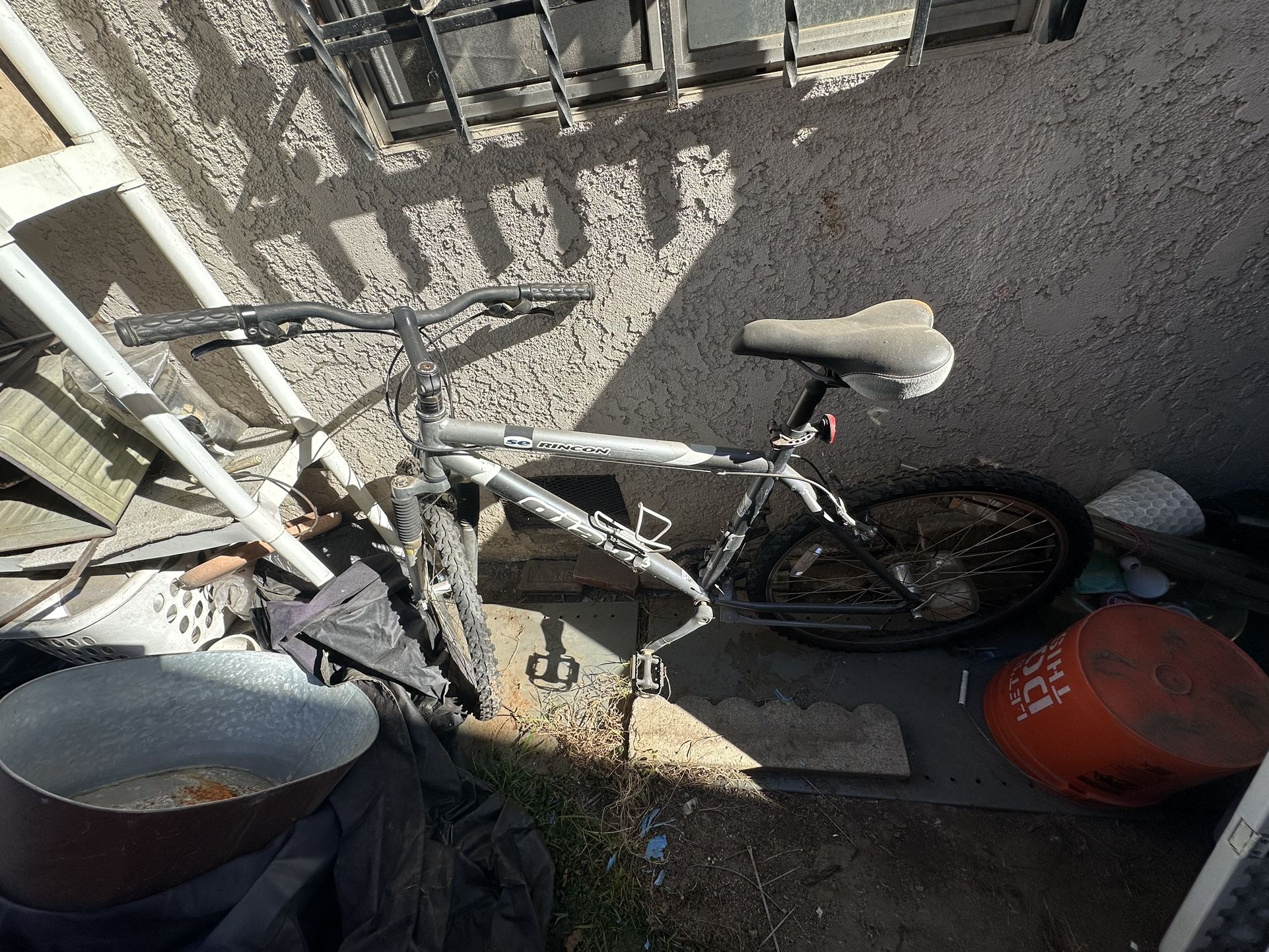 Giant Rincon Bike