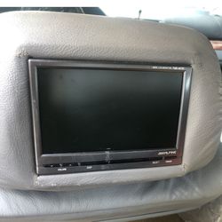 2 Alpine Headrest TVs & Remotes