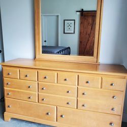 Solid Wood Dresser, Mirror And Bedside Drawers