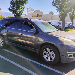 $3800 Obo 2014 Chevy Traverse 3 Row Seater
