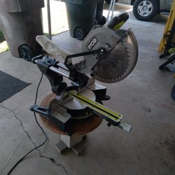 RYOBI 12 IN SLIDING MITER SAW