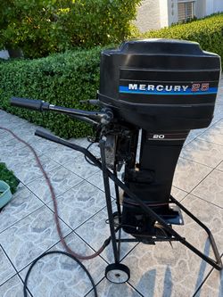 Mercury 25 HP 2-Stroke Tiller Outboard Motor