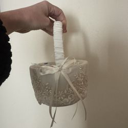 Flower girl basket