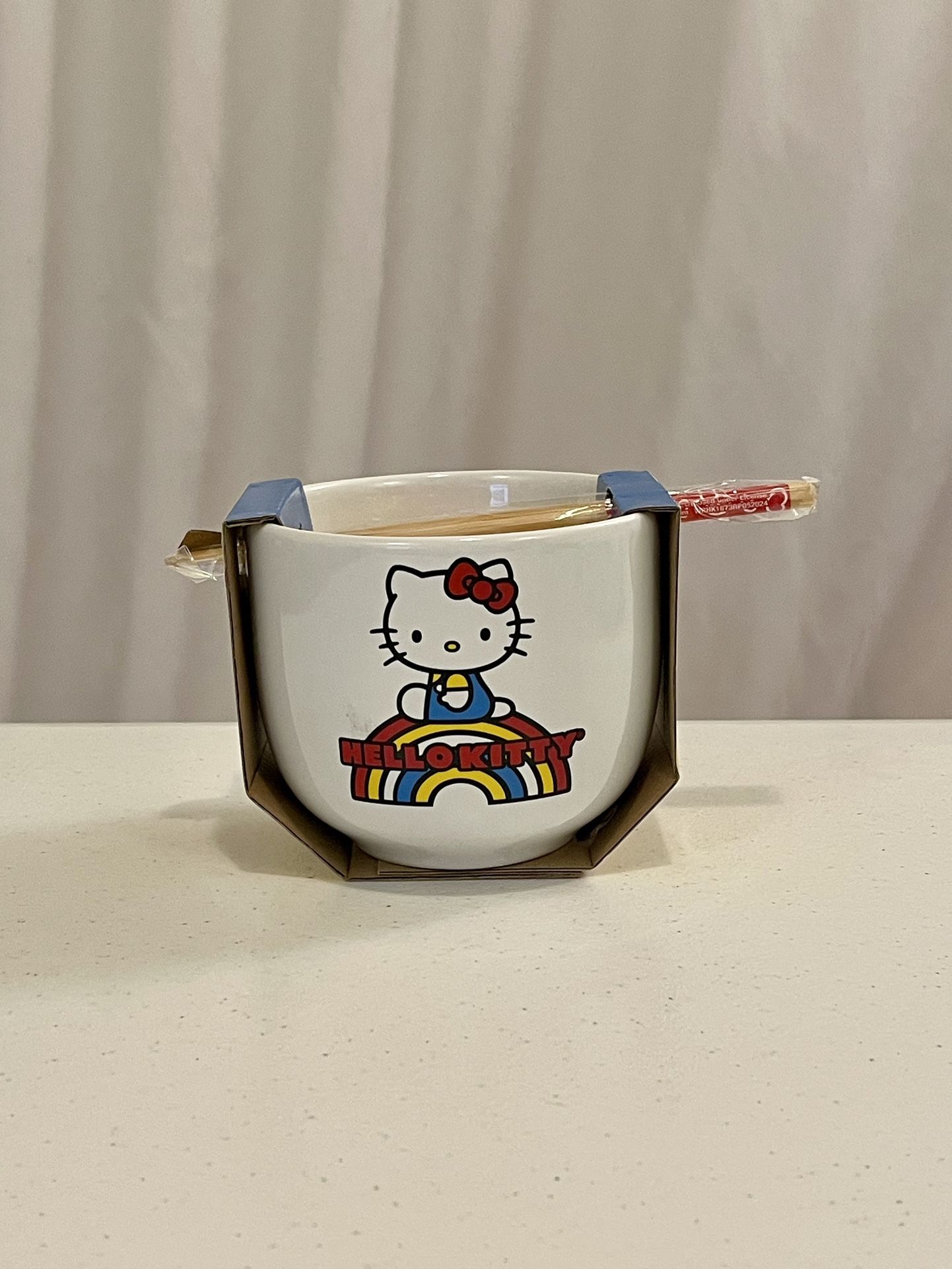 New Hello Kitty Ceramic Bowl with Chopsticks - 18 oz - Ship Only