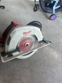 Milwaukee 10-1/4” hand cutter