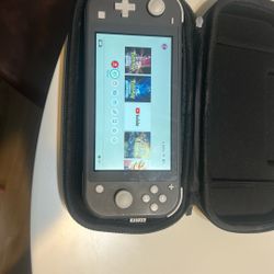 Nintendo Switch Lite With Games