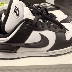Nike Black & White Sneakers – Men’s Size 11 (Worn Once)