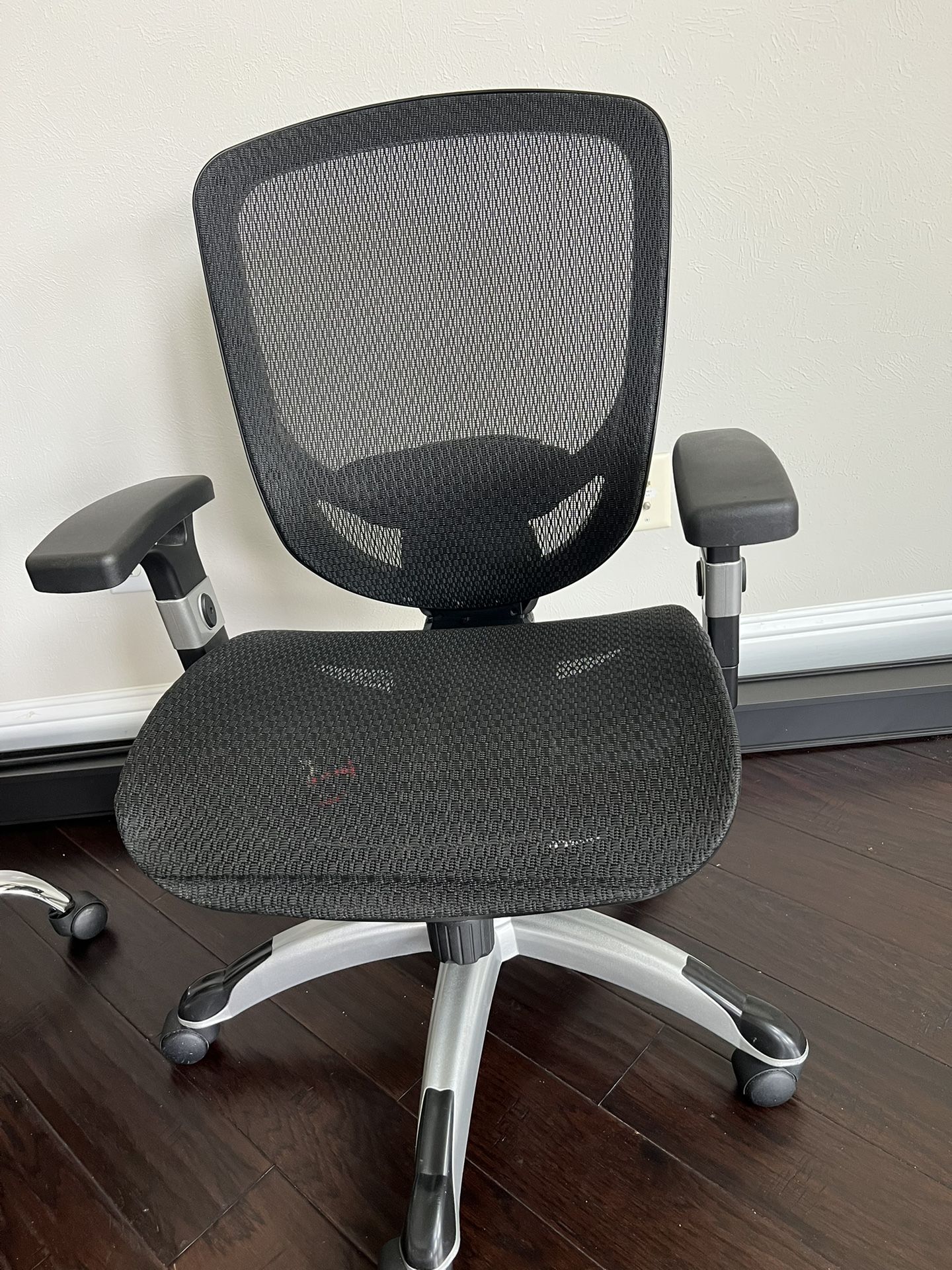 Office Mesh Chairs