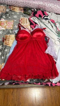 Selling clothes and lingerie