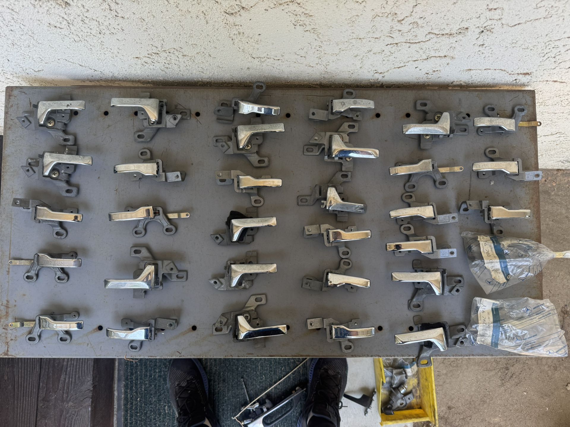 Mercedes Benz Left Right Interior Door Handles 240D 300D 300TD OEM