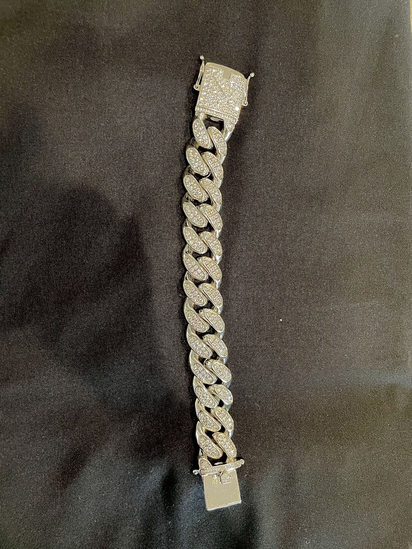 GLD Cuban Link Bracelet