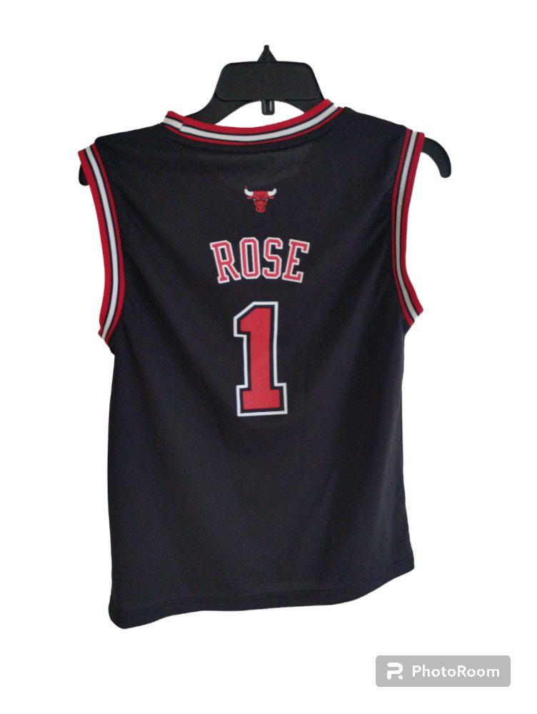 Chicago Bulls Derrick Rose jersey for Sale in Los Angeles, CA - OfferUp