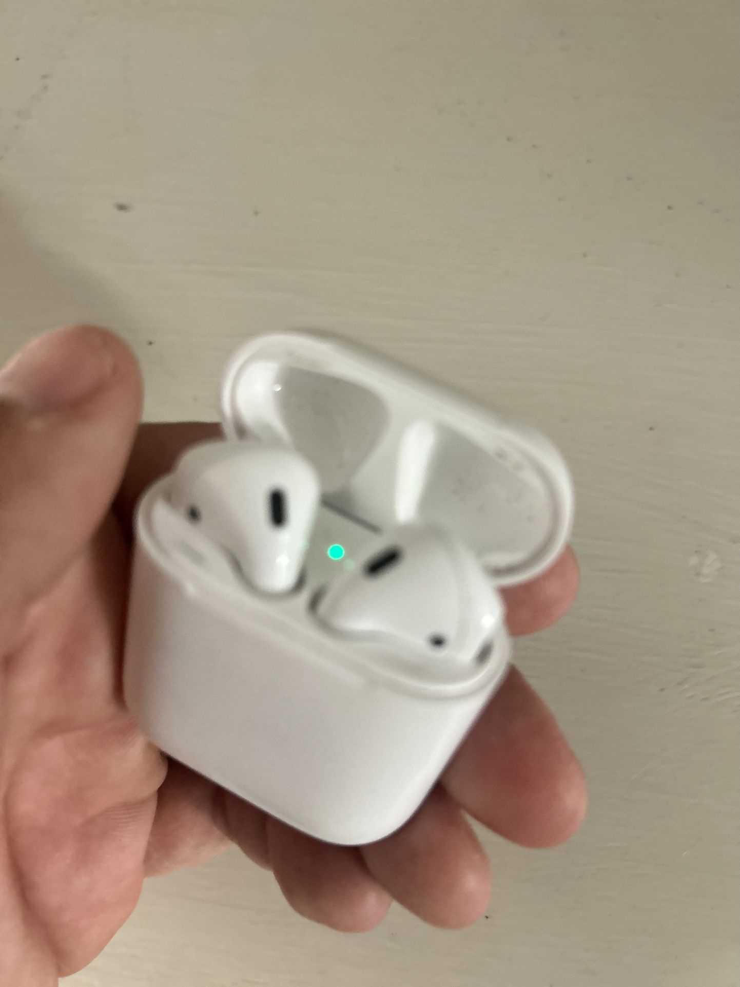 Apple AirPods