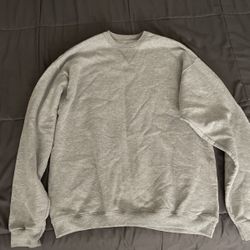 Grey Sweatshirt 