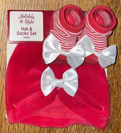 Holiday Style Infant Baby ”My First Christmas” Santa Hat & Socks Set 3pc NWT NIP