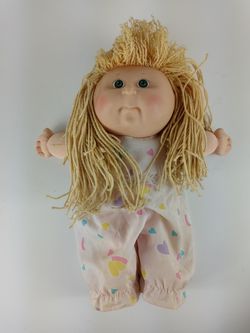 1990 O.A.A. First Edition by Hasbro Cabbage Patch Kids Pretty Crimp 'N Curl Doll.