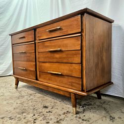 Vintage Mid Century Modern Dresser