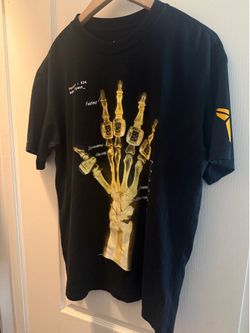 like new Kobe x Nike Tee Broken not Beaten Size Medium
