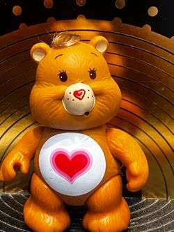 VINTAGE 1983 TENDERHEART  POSABLE CAREBEAR - 3 1/2 INCH FIGURE BY KENNER