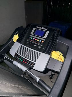 NordicTrack Treadmill C700