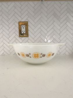 Vintage Pyrex Mixing Bowl