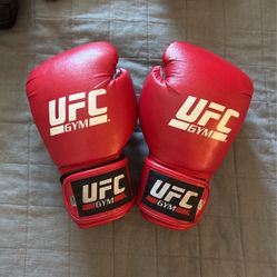 UFC Gym 16oz Boxing Gloves