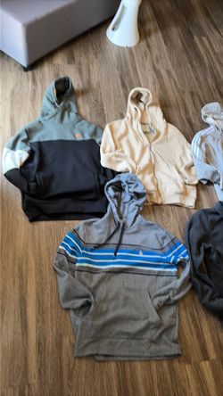 Men’s sweatshirts jacket size small
