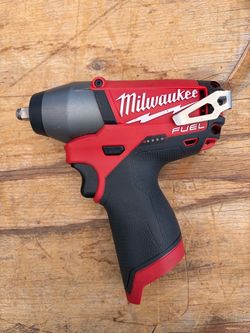 Milwaukee m12 no batería no cargador