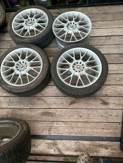 2 sets of 5x114 rims and tires