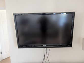 Sharp AQUOS LC-46D85U 46" LCD TV