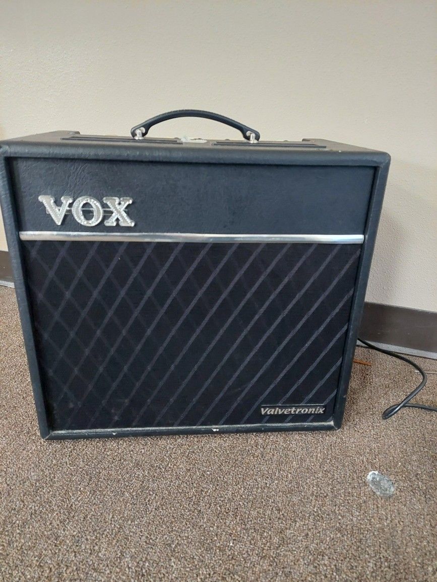 Vox Vt-80 Guitar Amplifier
