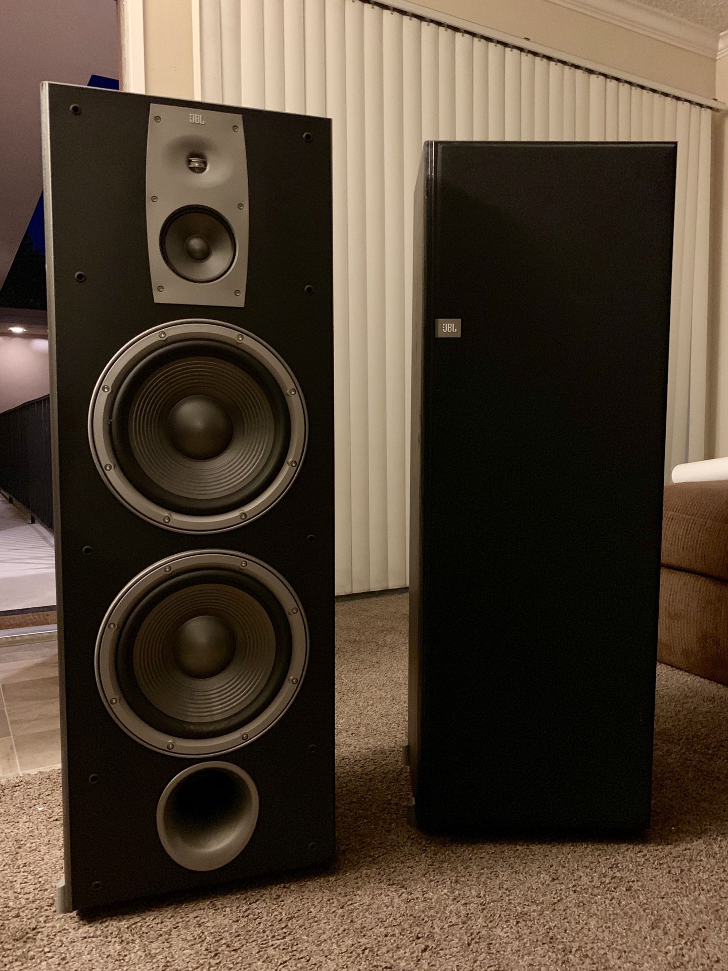JBL Floor Speakers x2 for Sale in San Diego, CA - OfferUp