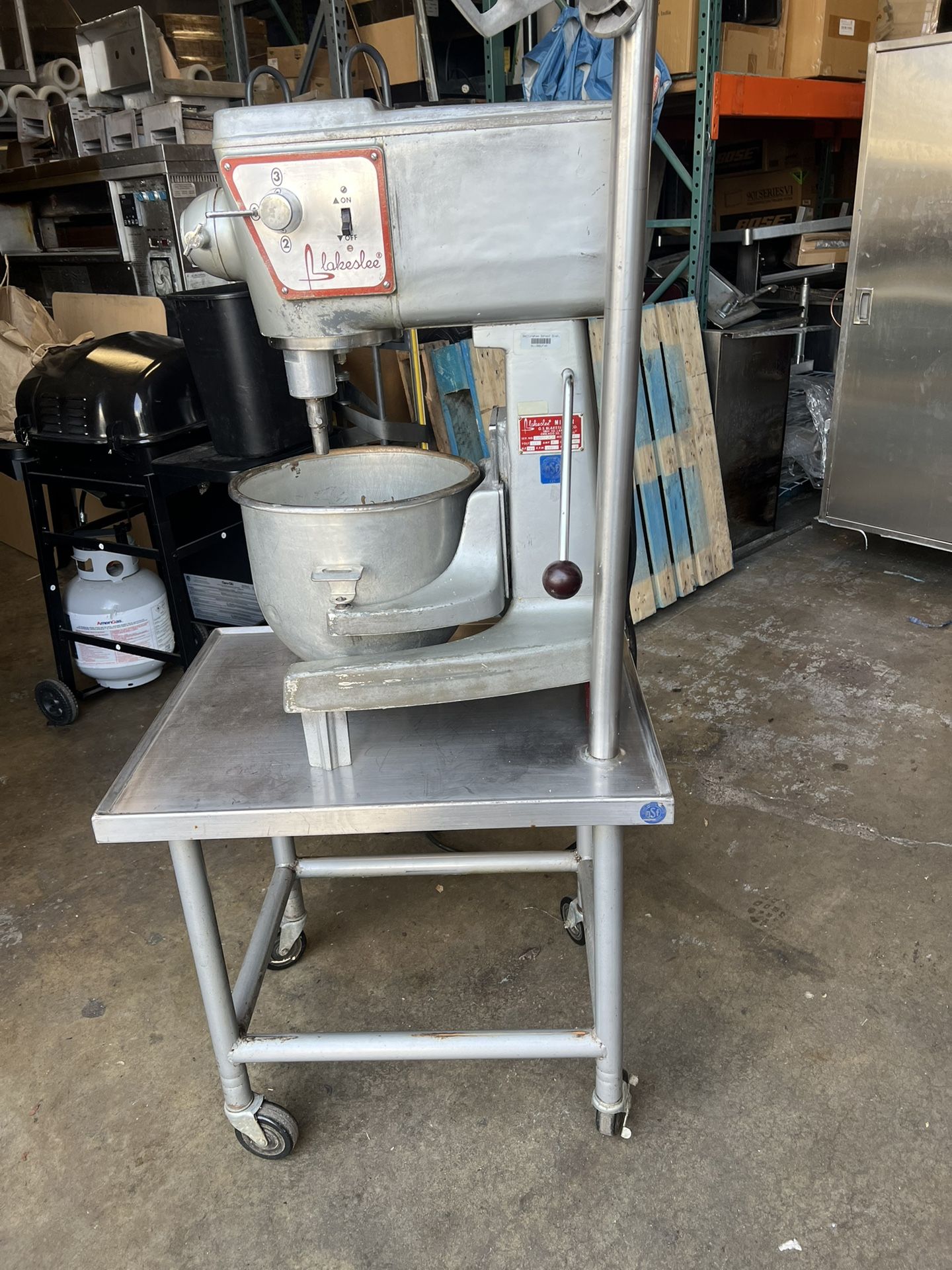 Blakeslee 20 Qt Mixer W/ Stand & Utensil Rack Nice!