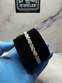 925 Silver VVS D Moissanite Heart w/Infinity Bracelet.