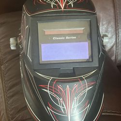 Classic Series Auto-Darkening Welding Helmet