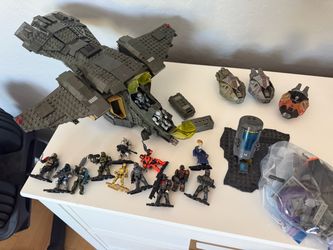 Mega Bloks Halo Lot with Pelican