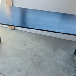 Entry Table / Desk 