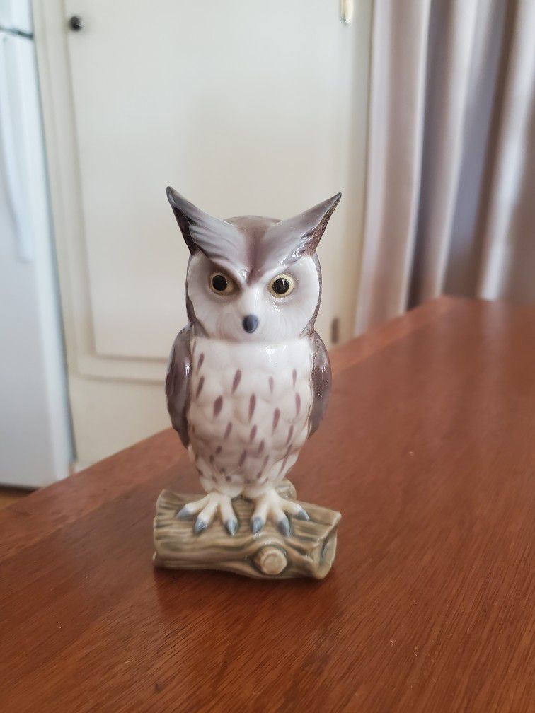 Lladro Horned Owl 5402