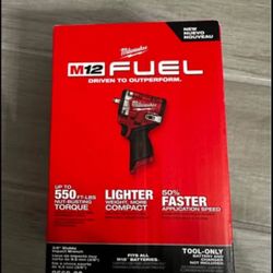 Milwaukee M12 FUEL Stubby 3/8 in. Impact Wrench. 550 ft  BRAND NEW