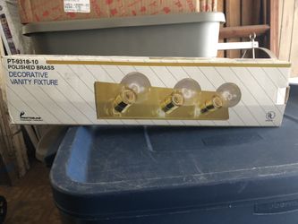 Brass 3-bulb vanity light