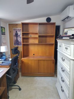 Book show or tv stand